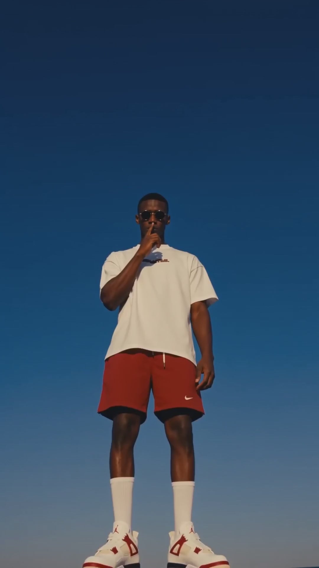 Model wearing Brick after Brick Heavyweight Graphic Tee| FNDMNTLS