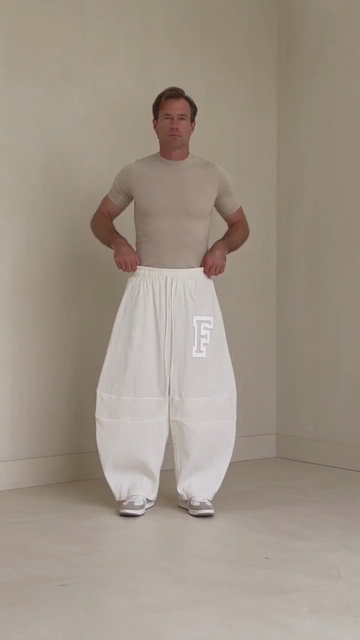 Model wearing Chef Barrel Palazzo Pants | FNDMNTLS